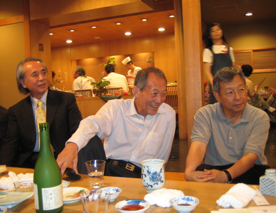 Tháng 6 năm 2005 Asahikawa (LR) H Shigetmatsu, N Nakajima